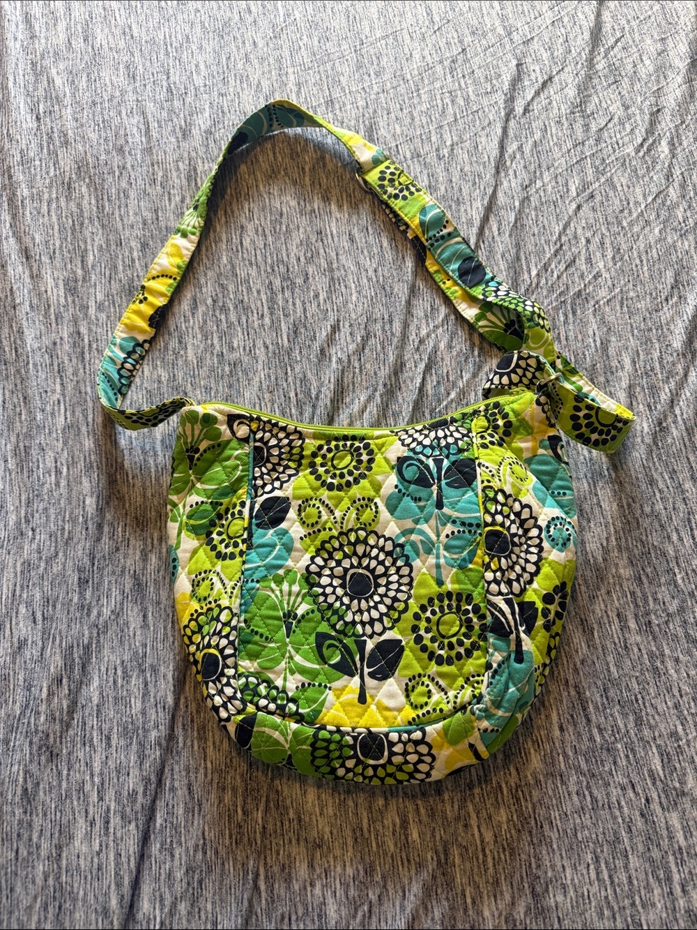 Vera Bradley green cross body purse - Picture 2 of 2
